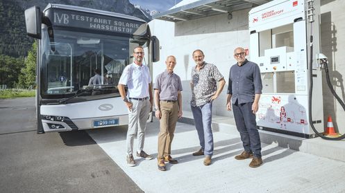 Wasserstoffbus auf Probe Auf Probe