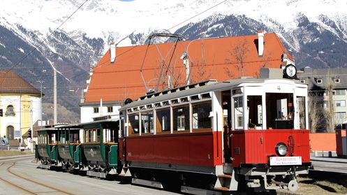 Alte Bahn auf neuen Schienen