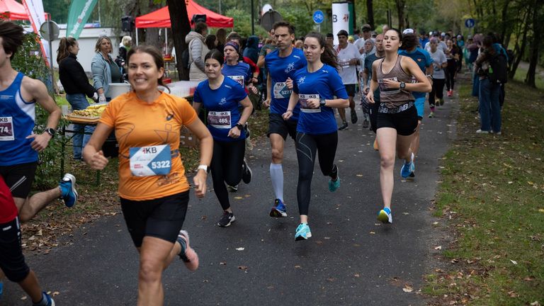 LäuferInnen beim Nightrun Innsbruck, (c) TI/Michael Kristen